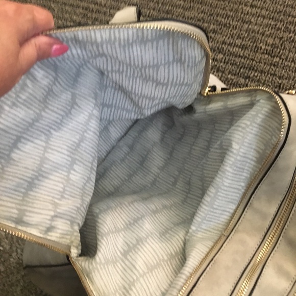 Woman’s handbag - Picture 4 of 9